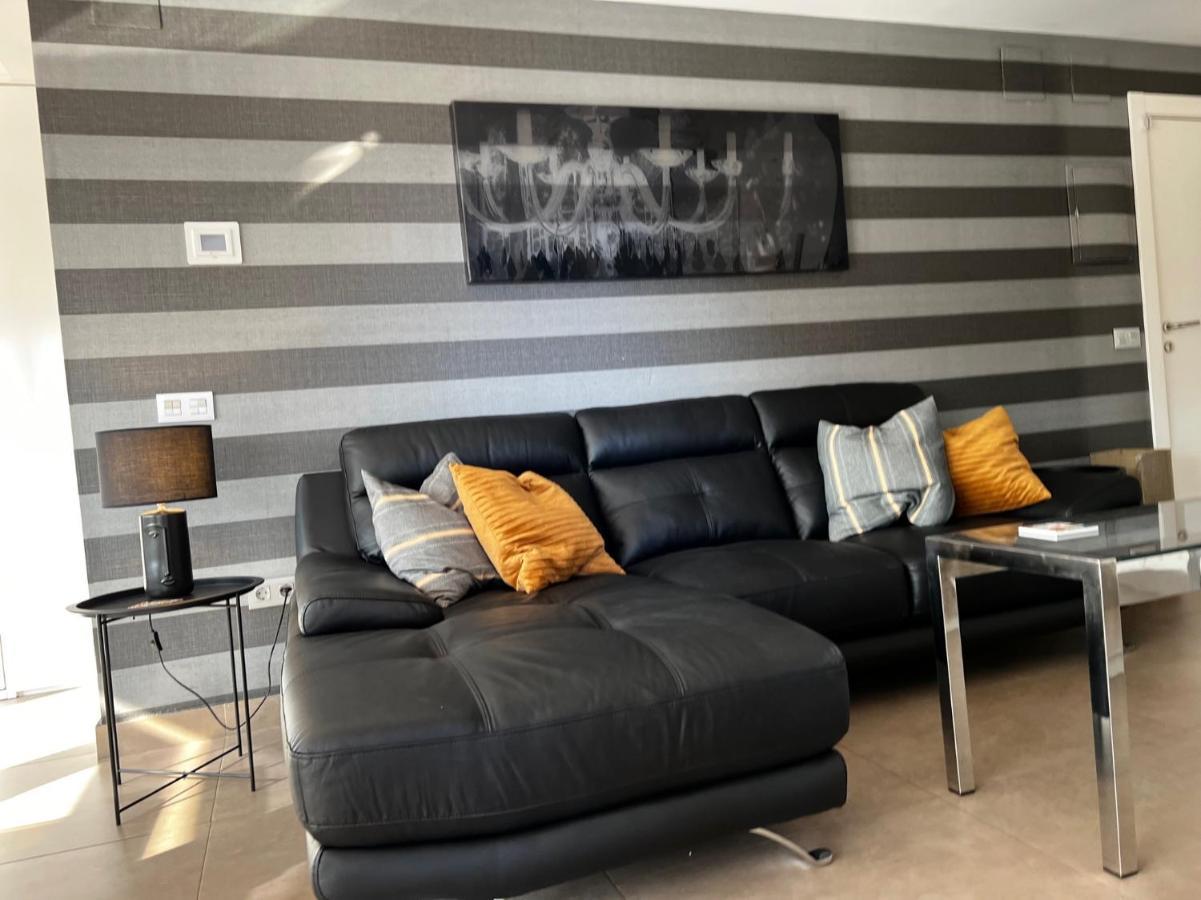 Modern Apartment In La Nogalera 托雷莫利诺斯 外观 照片