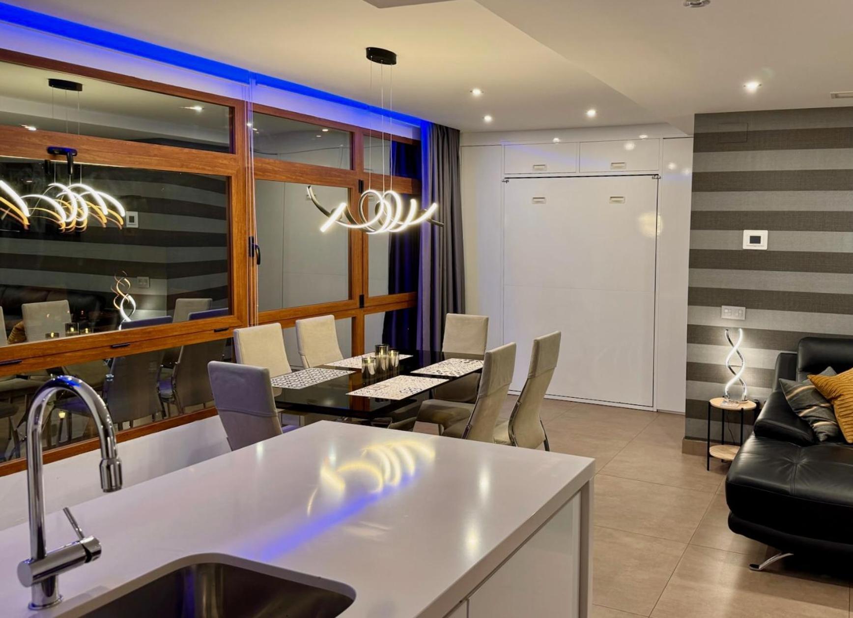 Modern Apartment In La Nogalera 托雷莫利诺斯 外观 照片