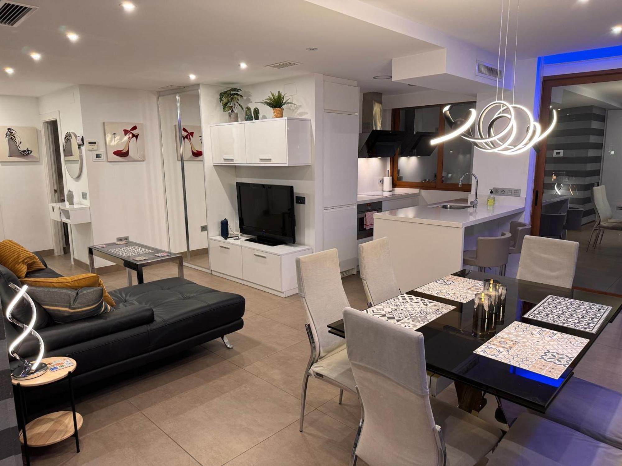Modern Apartment In La Nogalera 托雷莫利诺斯 外观 照片