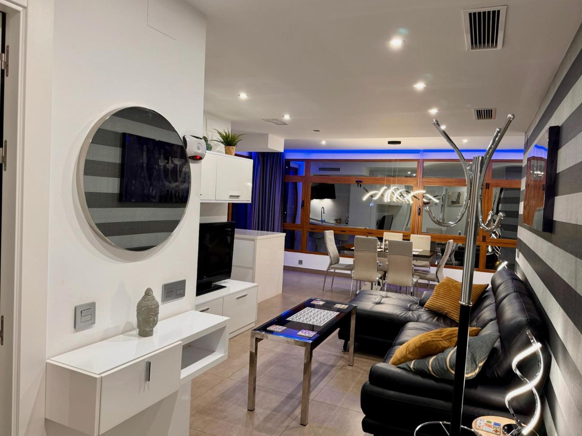 Modern Apartment In La Nogalera 托雷莫利诺斯 外观 照片