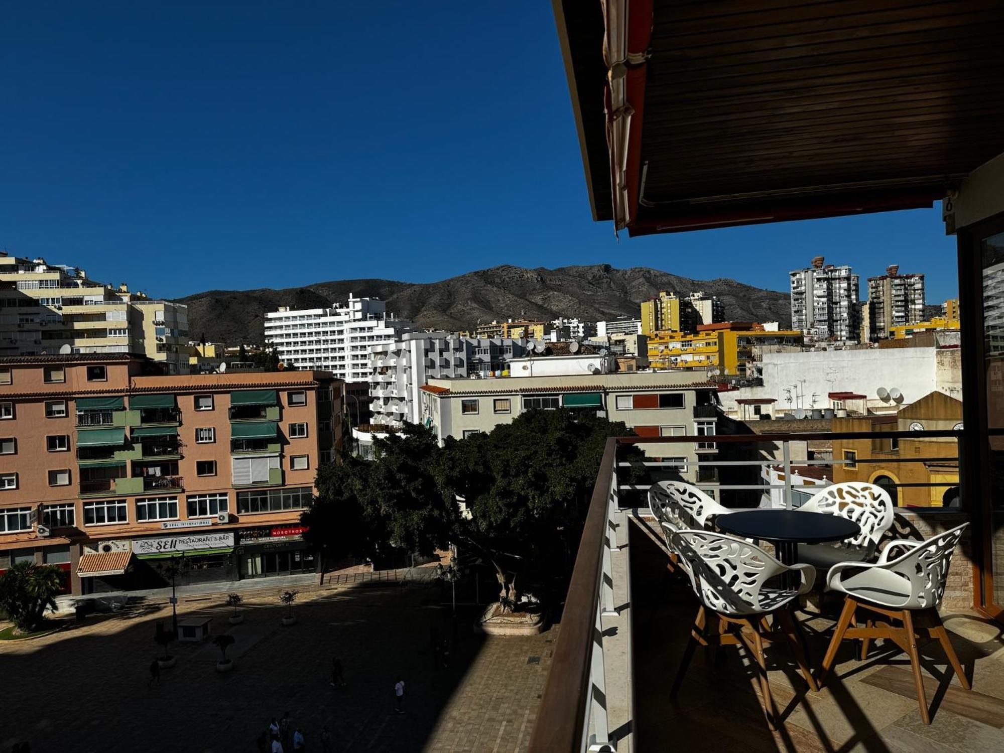 Modern Apartment In La Nogalera 托雷莫利诺斯 外观 照片